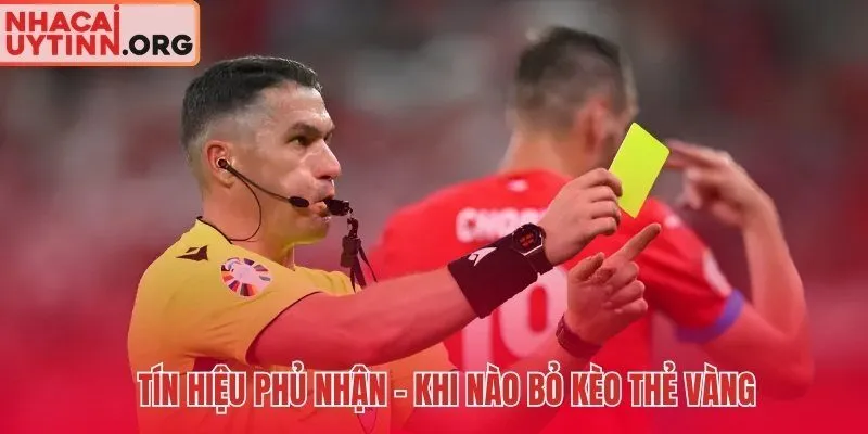 Trọng tài rộng rãi và bối cảnh trận đấu triệt tiêu tín hiệu thẻ